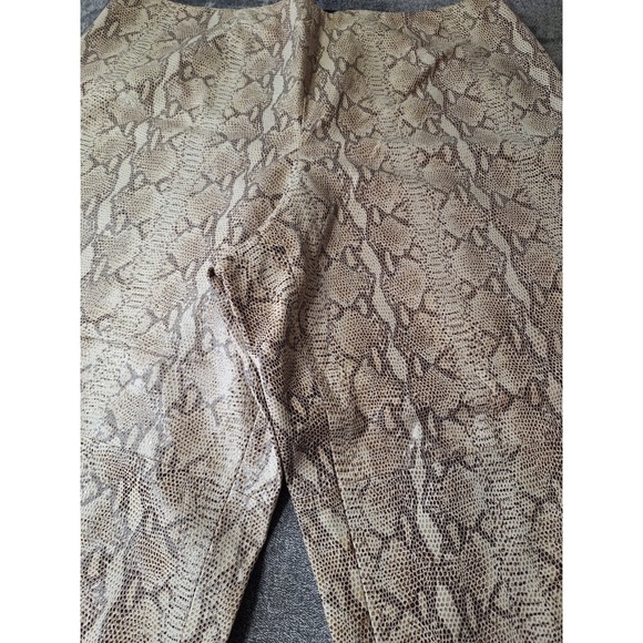 Dana Buckman Snake Print 100% Lambs Skin Pants Womens‎ 24 Beige Classic Animal - Picture 3 of 13